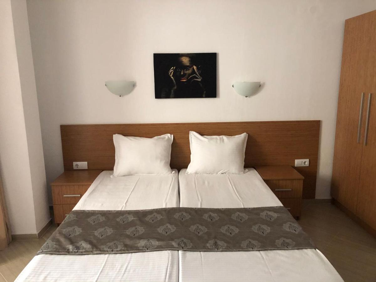 Time Out Hotel โซโซโปล ภายนอก รูปภาพ