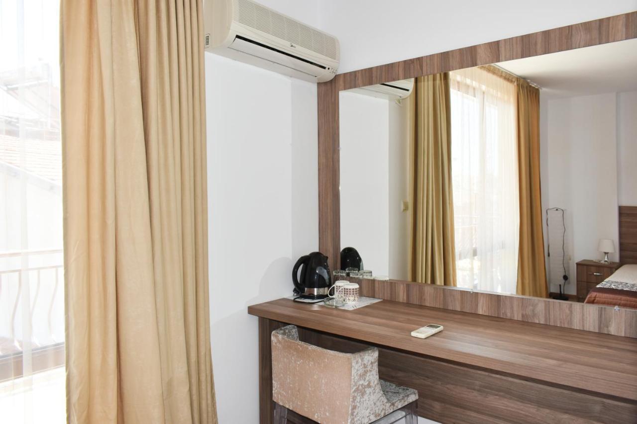 Time Out Hotel โซโซโปล ภายนอก รูปภาพ