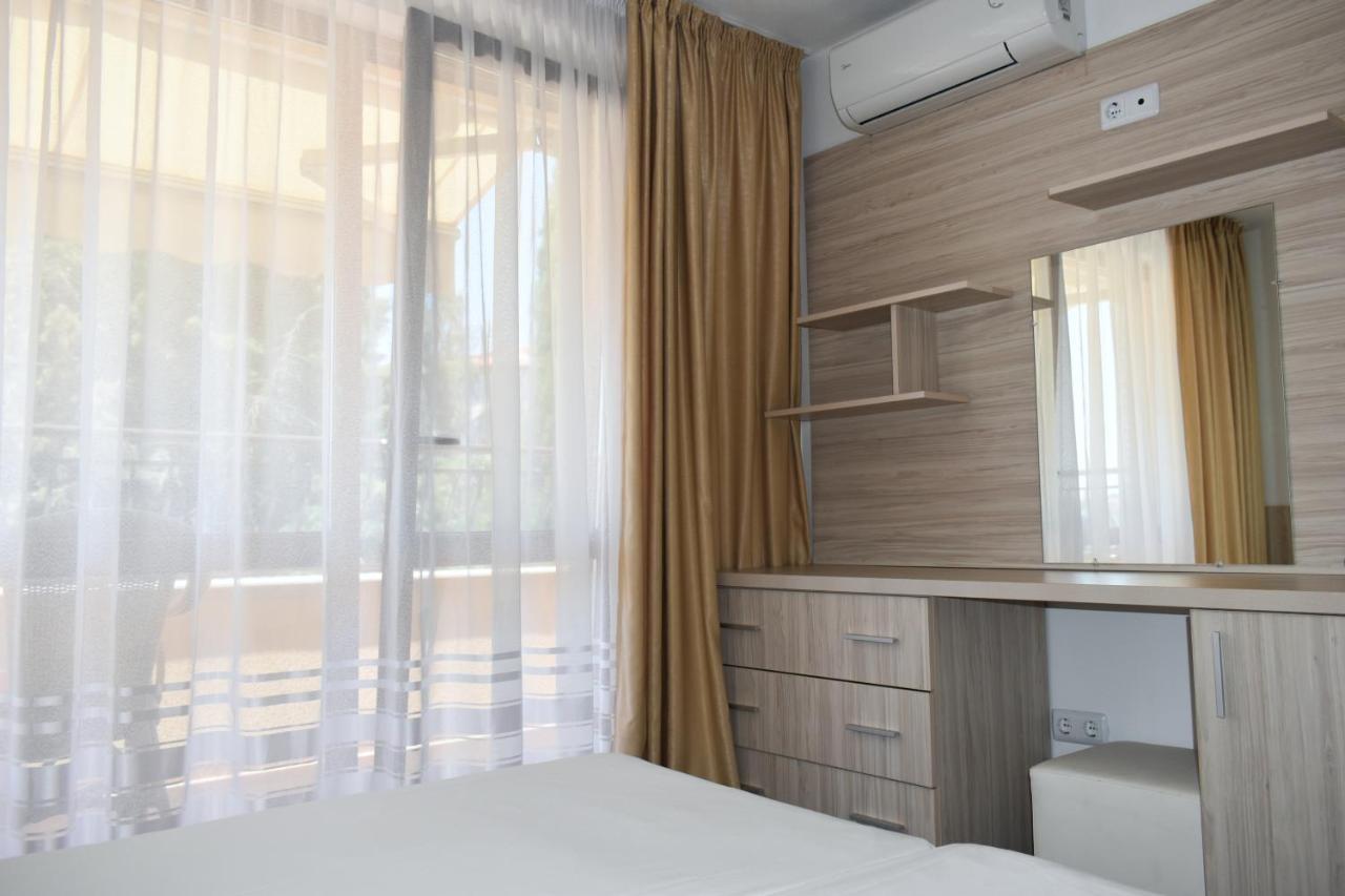 Time Out Hotel โซโซโปล ภายนอก รูปภาพ